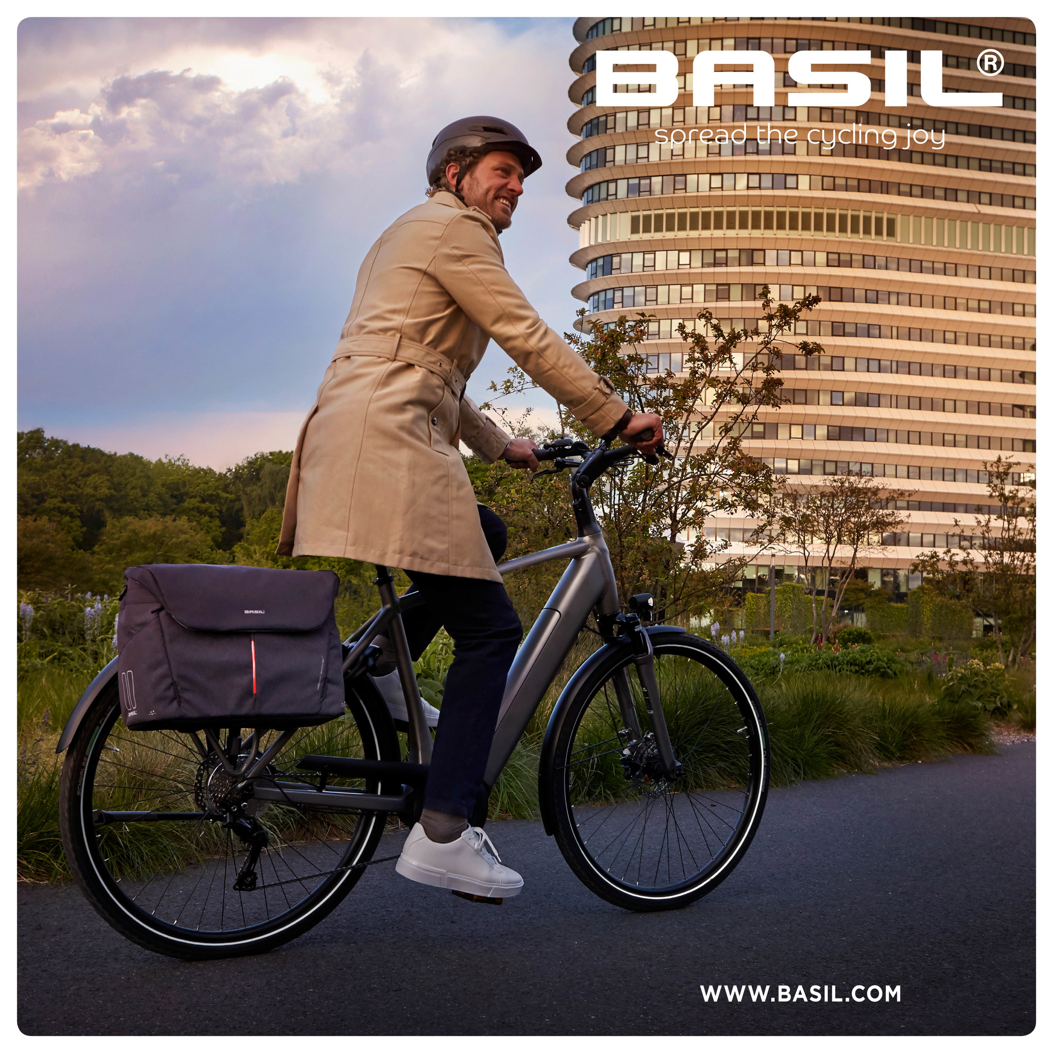 Basil-B-safe-bandouliere